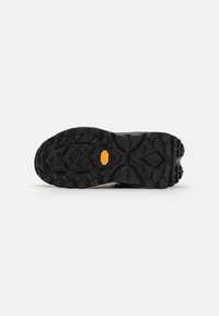 HOKA KAHA 2 FROST GTX - Pantofi drumeție - black
