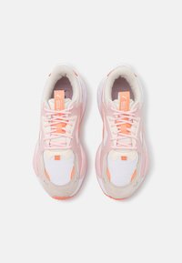 Puma Tenisky - mottled pink