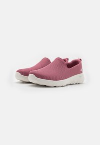 Skechers Performance GO WALK SLIP ON - Zapatillas para caminar - mauve