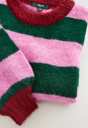 Kötött pulóver, vízszintes csíkokkal zöld, rózsaszín és piros színben. Pehelykönnyű textúra, kerek nyak, és bordázott mandzsetták puha befejezéssel.