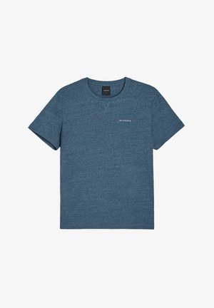 Granatowa koszulka z okrągłym dekoltem wykonana z teksturowanej tkaniny. Posiada małe, białe logo "Diverse" na lewej części klatki piersiowej. Krótkie rękawy.