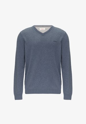 Pull bleu à col en V, en tissu tricoté doux, avec des manches longues et un ourlet côtelé. Comprend un logo discret sur la poitrine.