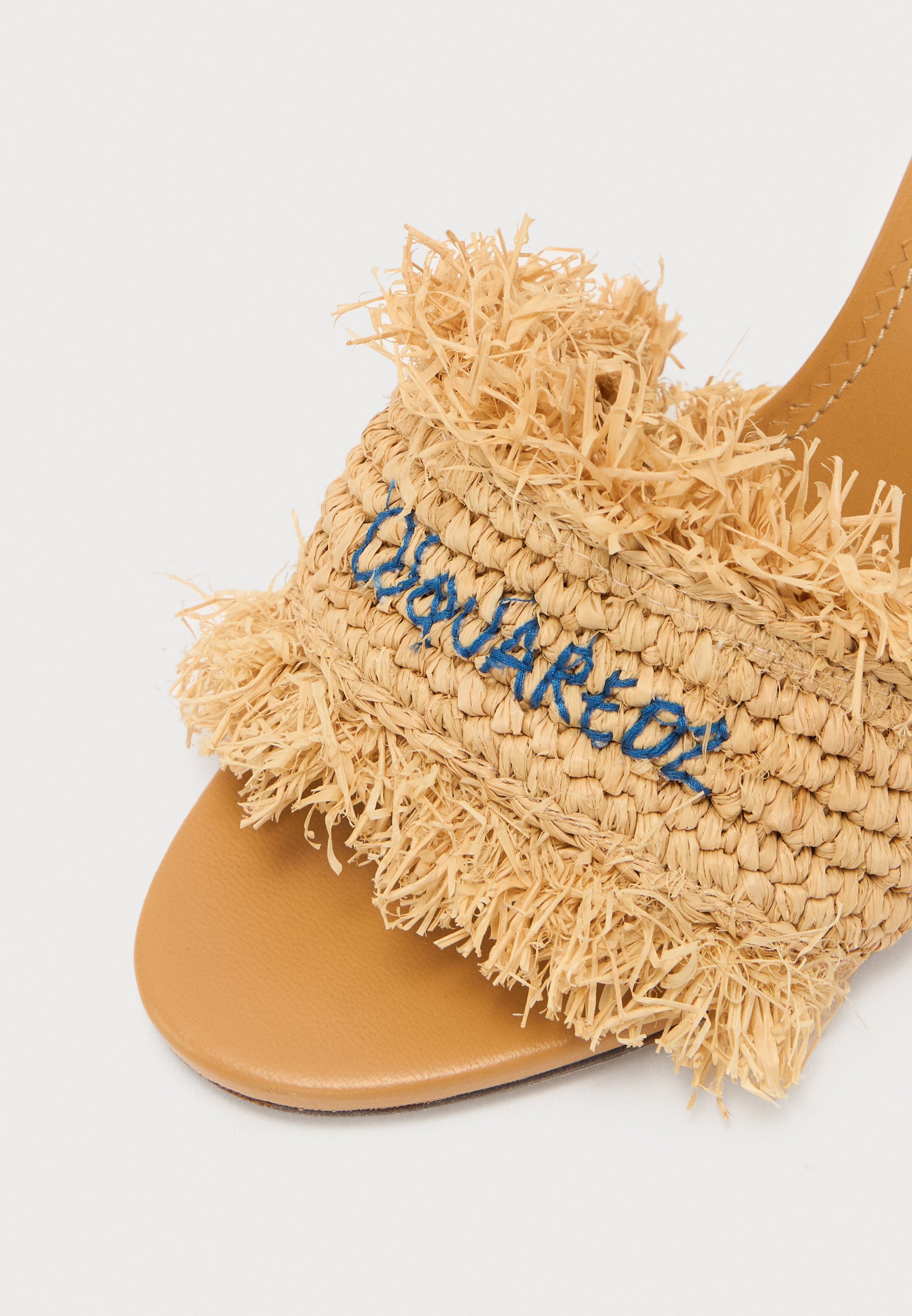 Dsquared2 High heeled sandals - beige - Zalando