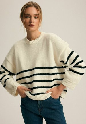 - Sweter