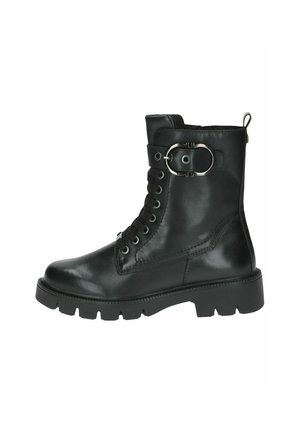Bottines en cuir noir à bout rond, avec un laçage à l'avant, un accent en boucle circulaire en argent et une semelle en caoutchouc épaisse. Fini texturé.