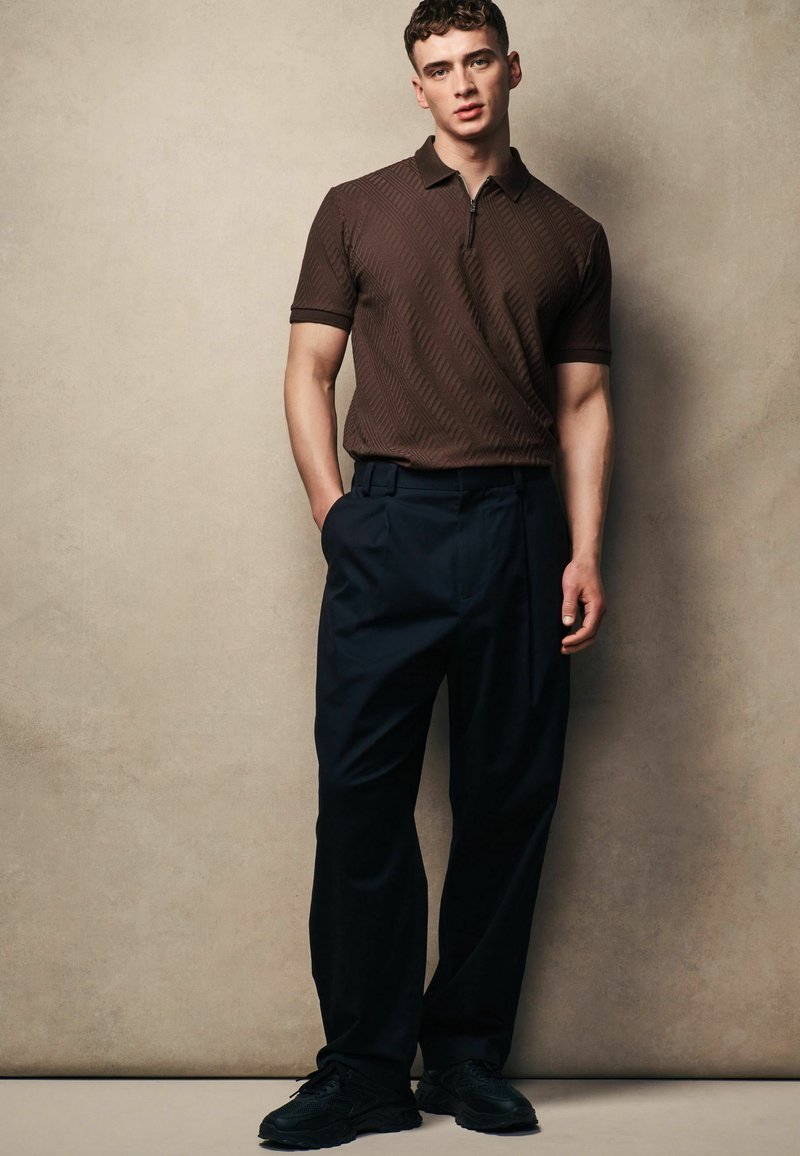 Next TEXTURED - Pikeepaita - chocolate brown