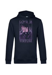 Sudadera navy con un diseño gráfico de una chica con cabello trenzado, texto "EL AMOR ES TORTURA" arriba, y sutiles ilustraciones de pájaros.