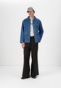 Marimekko POWERI UNISEX  - Giacca di jeans - worn indigo