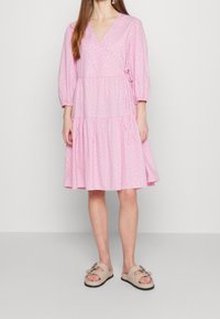 Selected Femme Denní šaty - pink