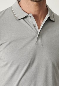 AC&CO / ALTINYILDIZ CLASSICS Poloshirt - grey