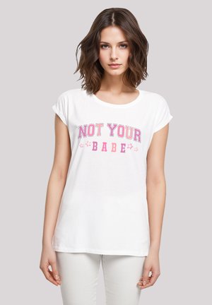 POWER NOT YOUR BABE INTERNATIONALER  - Print T-shirt - weiß