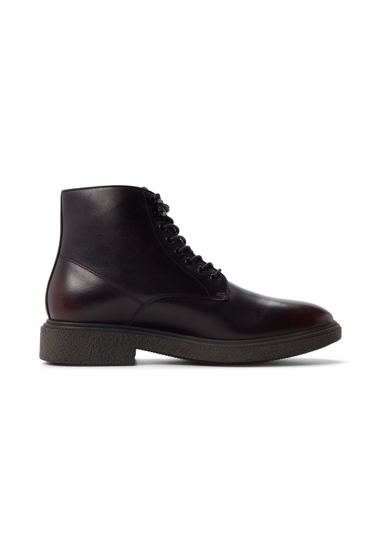 Schnürstiefelette