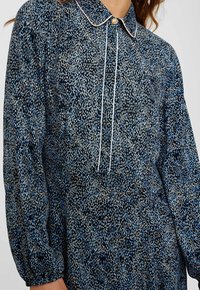 Nümph Sukienka koszulowa