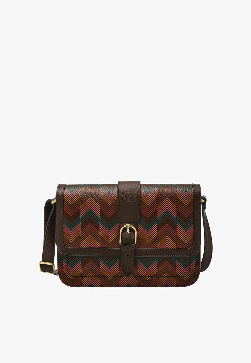 Sac bandoulière en cuir marron avec un motif chevron coloré. Comprend un rabat à l'avant et une boucle en matériel doré. Une sangle ajustable est incluse.