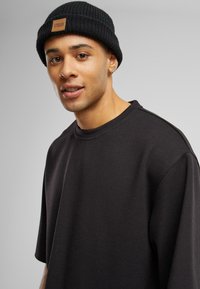 Urban Classics SCUBA TEE - Pamata T-krekls - black
