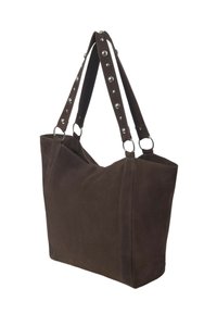 Bolso tote de ante marrón oscuro con dos asas de hombro con tachuelas unidas por anillos plateados, de forma rectangular y con la parte superior ligeramente abierta.