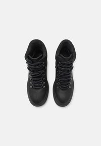 Copenhagen Studios Botines bajos - black