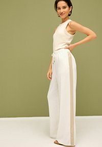 Next Broek - neutral tan