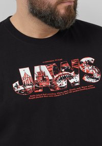 s.Oliver MIT JAWS UCS LLC - T-Shirt print - schwarz