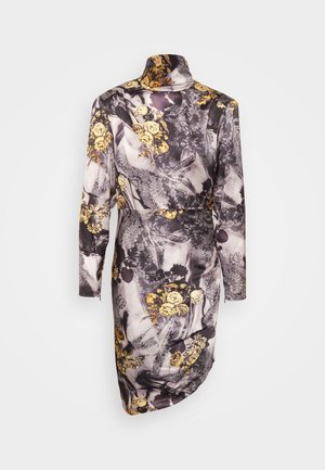 Robe à manches longues jusqu'aux genoux avec un col montant, présentant un motif floral en noir, gris et jaune sur un fond clair.