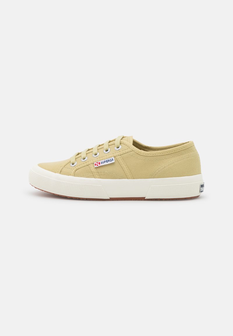superga beige 2750