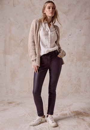 BESCHICHTETE - Pantalon classique - beloved berry