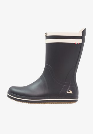 Czarna gumowa kalosze do połowy łydki z beżową lamówką, teksturowaną podeszwą i małym logo przy pięcie na białym tle.