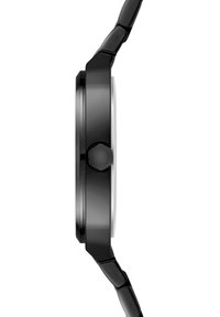 Orologio nero con una finitura lucida, caratterizzato da una cassa rotonda, una corona prominente e un bracciale a maglie elegante per un design moderno.