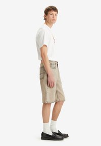 Levi's® LOOSE - Farkkushortsit - static tv