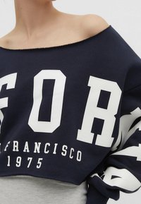 Stradivarius Bluza