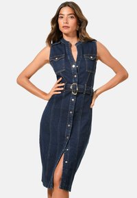- Sukienka jeansowa
