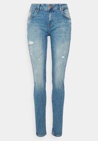 Tievās džinsās gaiši zilā džinsā ar nolietojuma detaļām, ar pogu aizdari, jostas cilpām un standarta piecu kabatu dizainu.