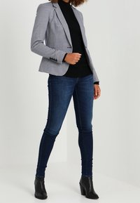 Esprit Collection Żakiet