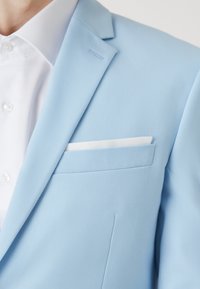 Isaac Dewhirst THE FASHION SUIT SET - Completo - dusty blue