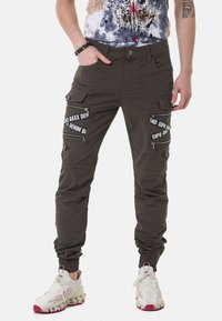 Unausgewählt, khaki