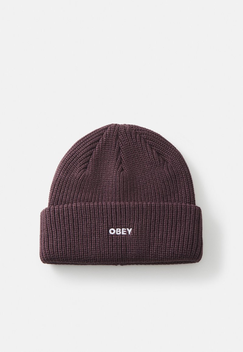 Tmavofialová pletená čiapka s vrúbkovanou textúrou a prehnutým okrajom, na prednej strane s bielym vyšívaným logom "OBEY".
