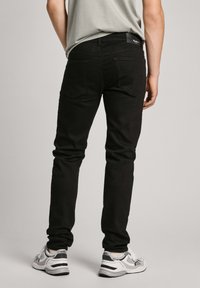 Pepe Jeans Traperice uskog kroja - black