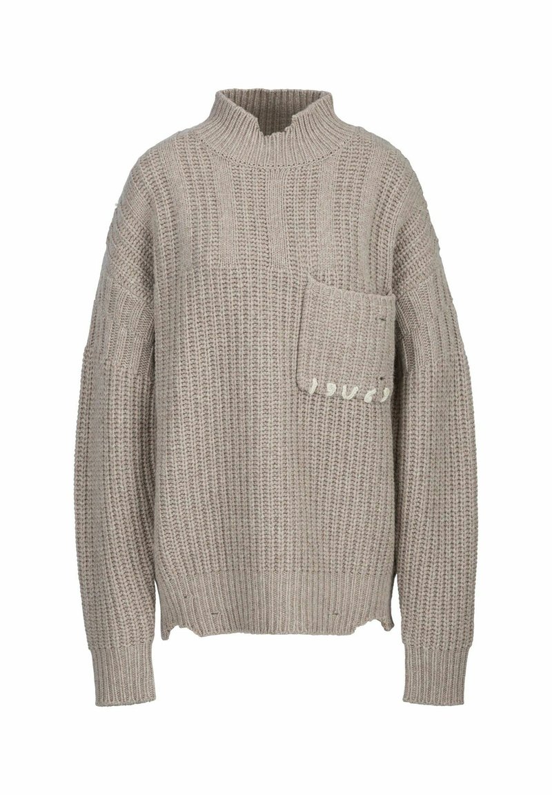 Beige gestrickter Pullover mit hohem Kragen, ausgestattet mit einer Fronttasche und einem strukturierten Rippenmuster. Lockere Passform mit langen Ärmeln.