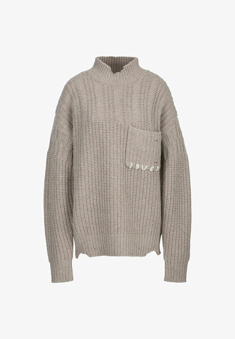 Beige gestrickter Pullover mit hohem Kragen, ausgestattet mit einer Fronttasche und einem strukturierten Rippenmuster. Lockere Passform mit langen Ärmeln.