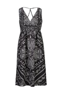 Schwarzes Kleid mit weißen Paisley- und Rosenmustern, mit V-Ausschnitt, überkreuzten Trägern und elastischem Bund für eine lockere Passform.