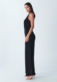BWLDR Haalari - black
