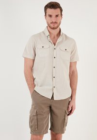 REGULAR FIT - Majica - stone
