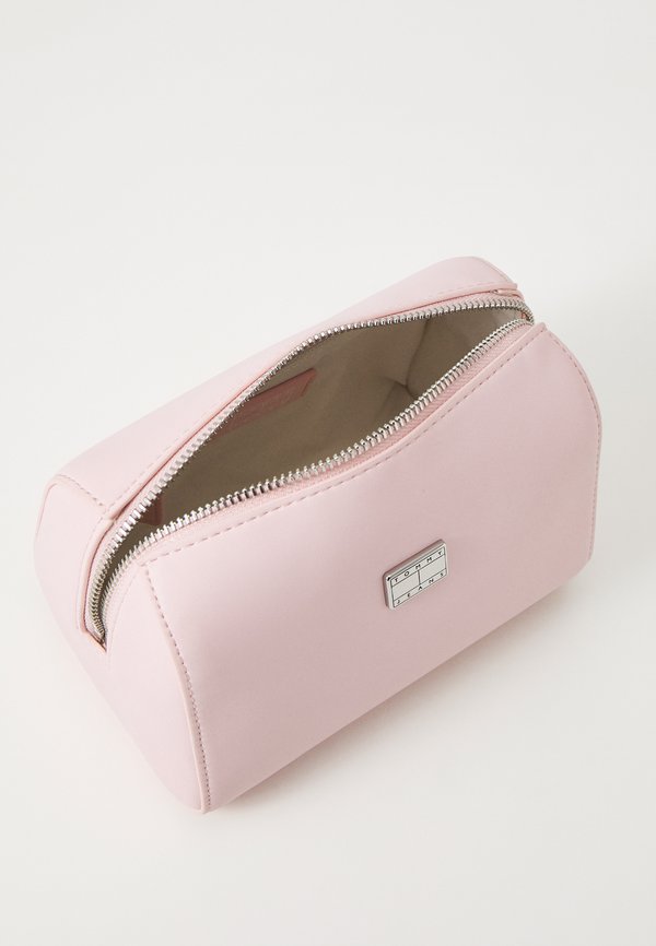 AMERICAN COOL VANITY BAG - Wash bag4