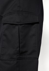 Jack & Jones JPSTBILL JJCLEAN TAPERED - Pantalon cargo - black