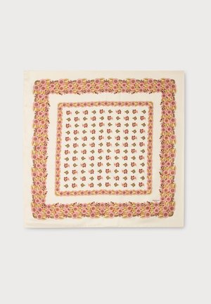 Kvadratisk cremefarvet tørklæde med pink blomsterkanter og mindre blomsterprint jævnt fordelt i midten.