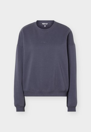 Felpa girocollo grigio scuro con maniche lunghe e sottile logo "BORG" ricamato sul petto.