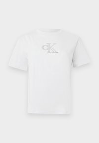 Tricou alb din bumbac cu mâneci scurte, având un logo "cK" brodat discret în gri pe piept. Design simplu și clasic.