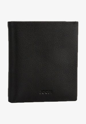 Černá kožená peněženka s texturovaným povrchem, kompaktní obdélníkový tvar, vyražené logo na přední straně a žádné viditelné kovy nebo akcenty.