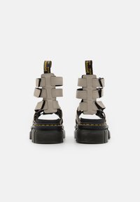 Dr. Martens RICKI GLADIATOR - Sandali con cinturino - cobblestone grey