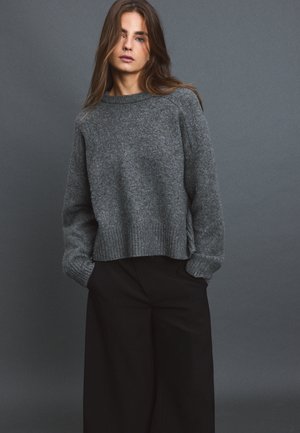 Stradivarius, BASIC SOFT SWEATER  - Pullover - dark grey